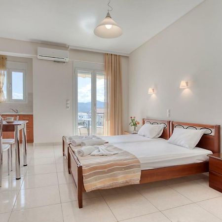 Niovi Luxury Apartments Loutra Edipsou  Dış mekan fotoğraf