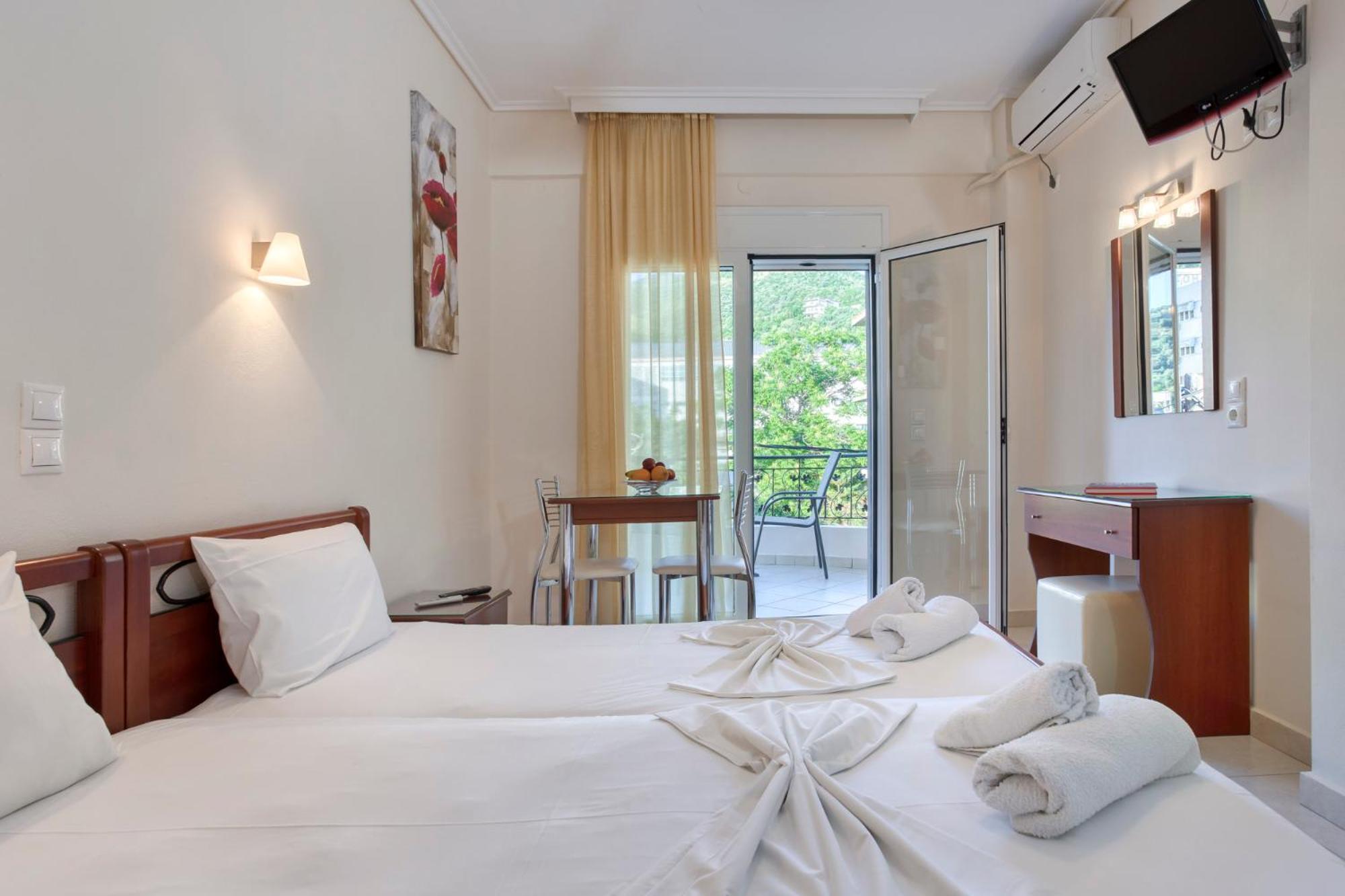 Niovi Luxury Apartments Loutra Edipsou  Dış mekan fotoğraf