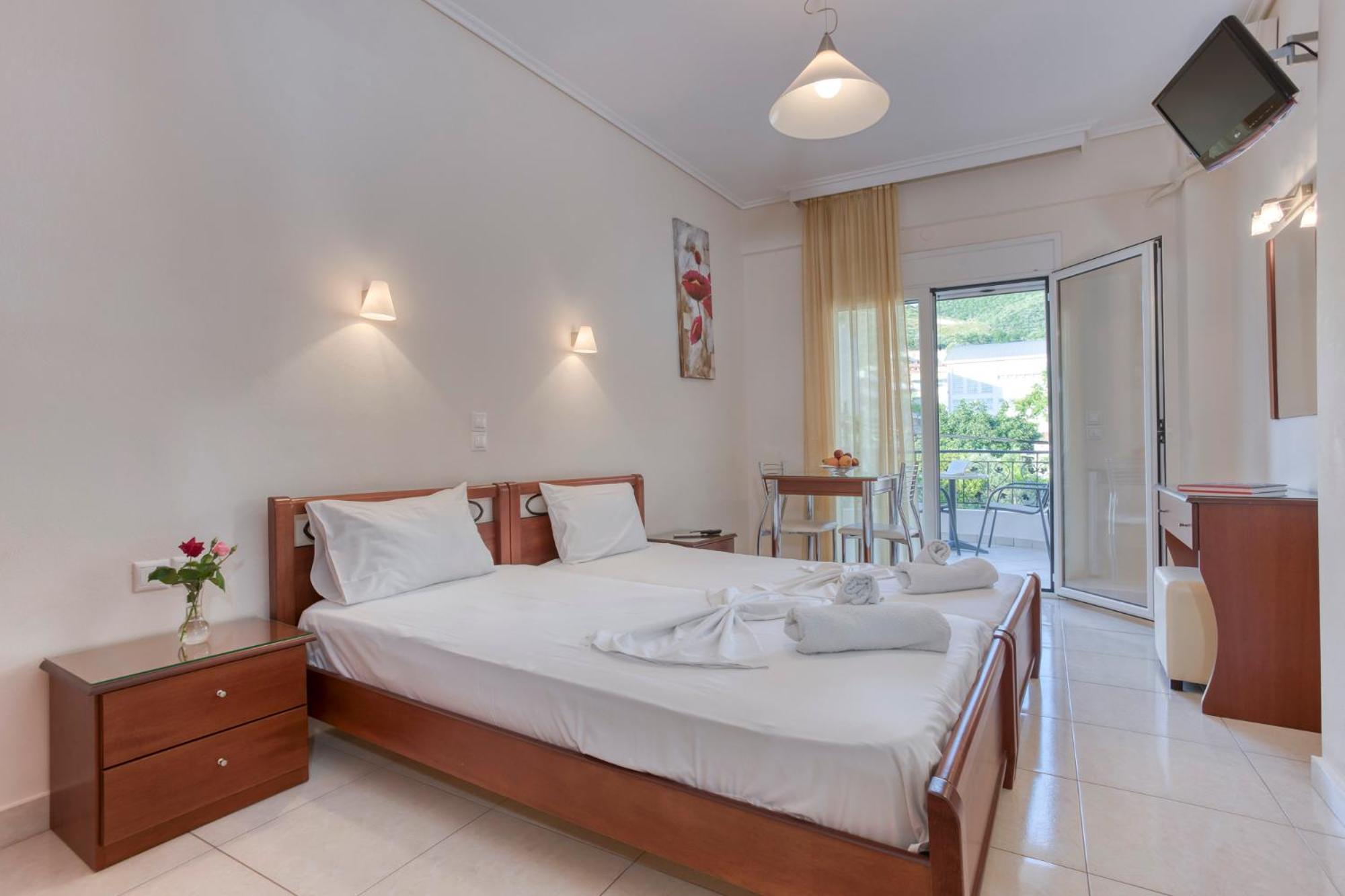 Niovi Luxury Apartments Loutra Edipsou  Dış mekan fotoğraf