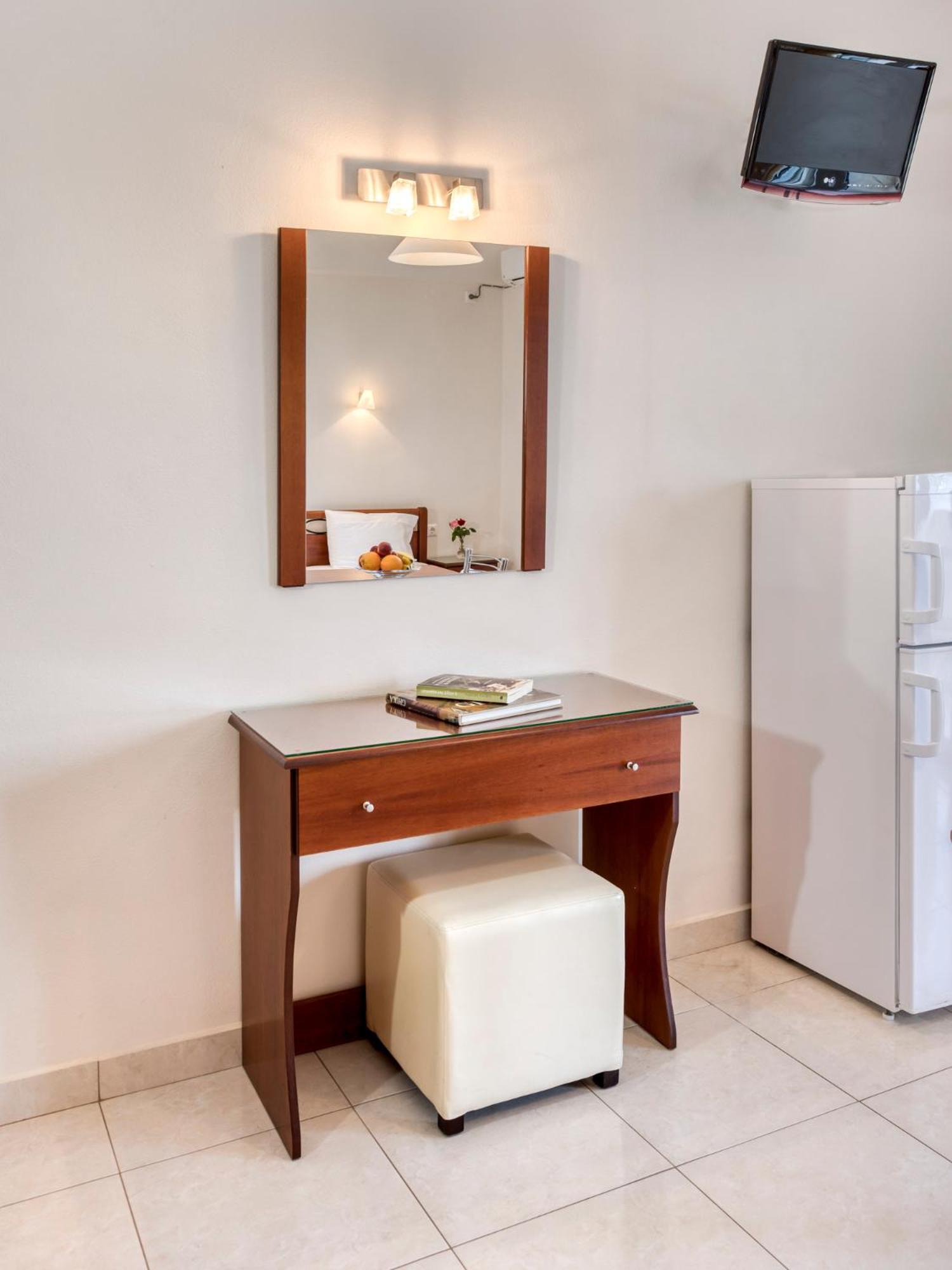 Niovi Luxury Apartments Loutra Edipsou  Dış mekan fotoğraf
